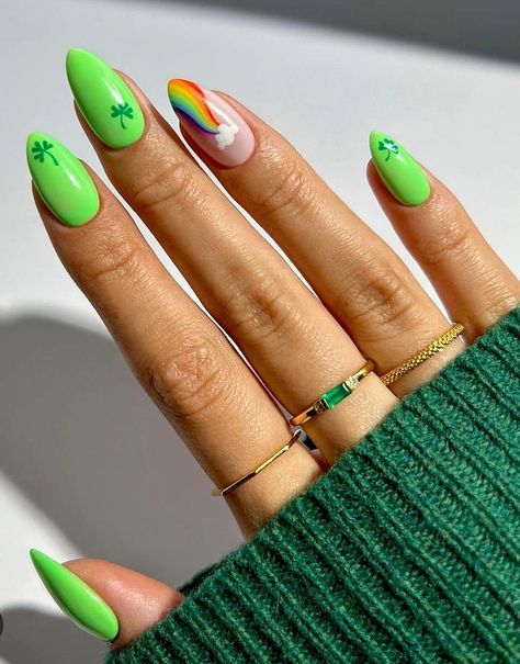 St-Patricks-Day-Nails