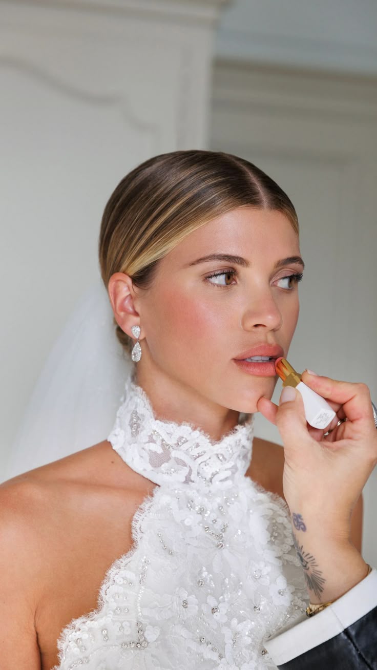 27 Game-Changing Tips on How to Do Your Own Wedding Makeup Like a Pro