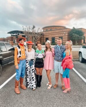 +20 Trendy Group Halloween Costumes for 2025