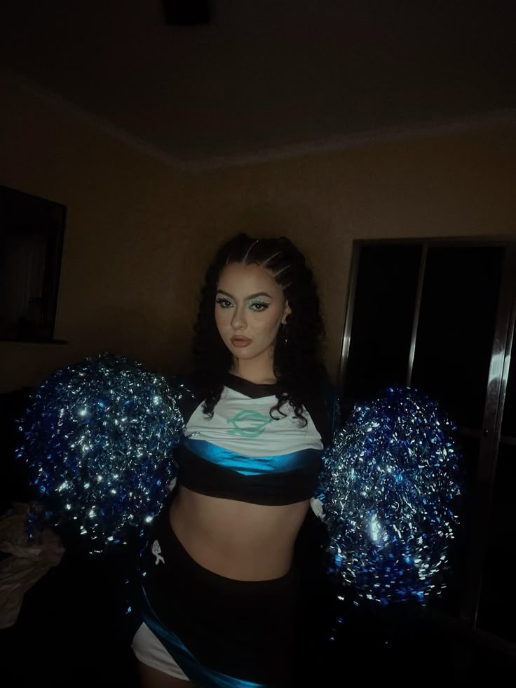 25 Brunette Halloween Costumes That Are Totally Iconic